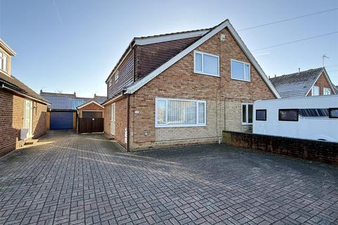 3 bedroom semi-detached house for sale, Hawling Road, Market Weighton