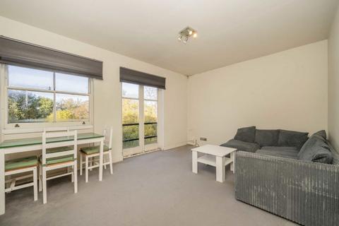 undefined, Streatham Common North, London SW16