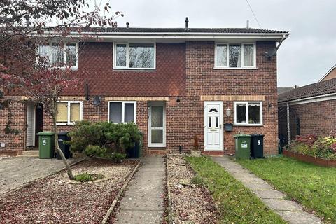 2 bedroom terraced house to rent, Haydock Avenue, Hereford