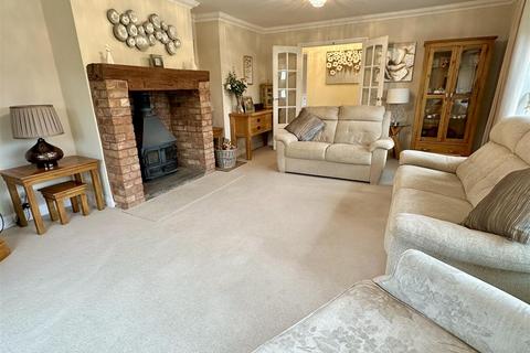 3 bedroom detached bungalow for sale, Oak Tree Lane, Cookhill, Alcester