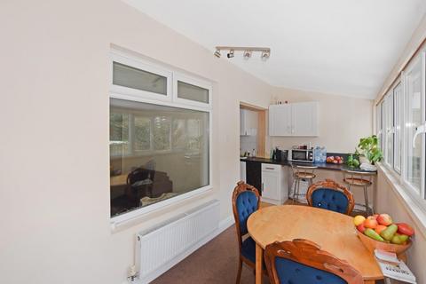 4 bedroom semi-detached house to rent, Woodside Road, Southampton