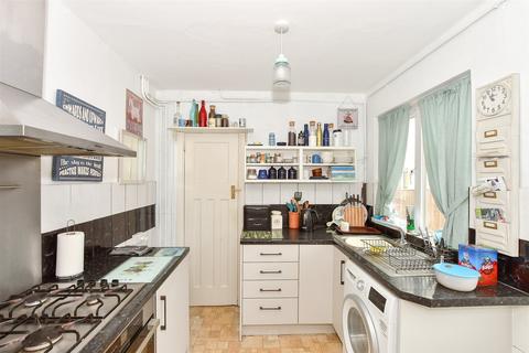 3 bedroom detached house for sale, Blackwell Road, East Grinstead, West Sussex