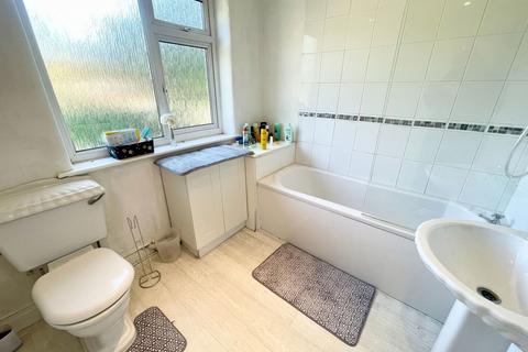 1 bedroom in a house share to rent, David Street, Stockport SK5