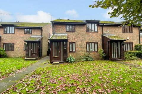 2 bedroom flat for sale, Chiltlee Manor Estate, Liphook, Hampshire