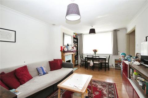 2 bedroom maisonette to rent, Cargreen Road, London, SE25