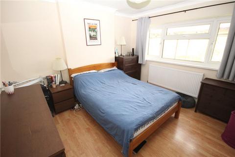 2 bedroom maisonette to rent, Cargreen Road, London, SE25