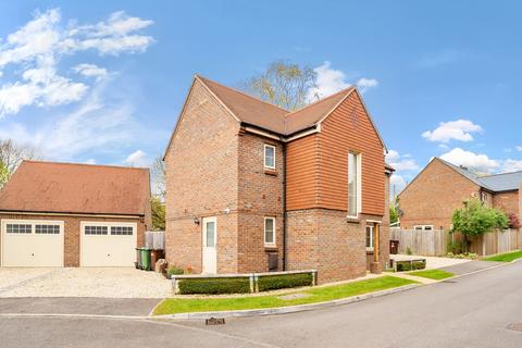 3 bedroom detached house for sale, Grovers Field, Bishops Waltham, Southampton, Hampshire, SO32