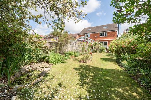 4 bedroom semi-detached house for sale, Gordon Road, Curdridge, Southampton, Hampshire, SO32