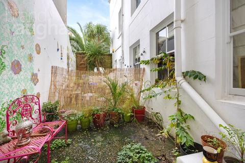 1 bedroom flat for sale, Brunswick Place, Hove, East Sussex, BN3