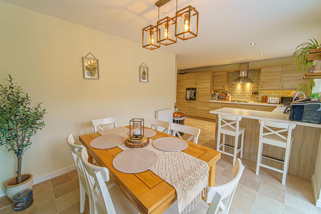 Kitchen Dining room