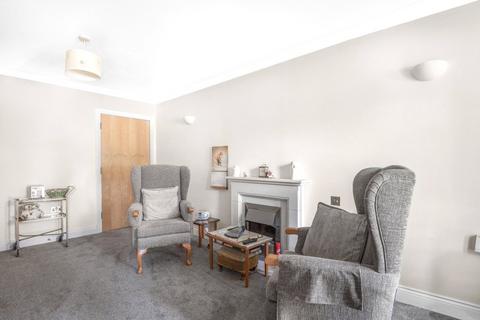 1 bedroom ground floor flat for sale, Limpsfield Road, Warlingham CR6