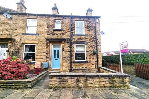 3 bedroom end of terrace house to rent, Bryan Street, Farsley