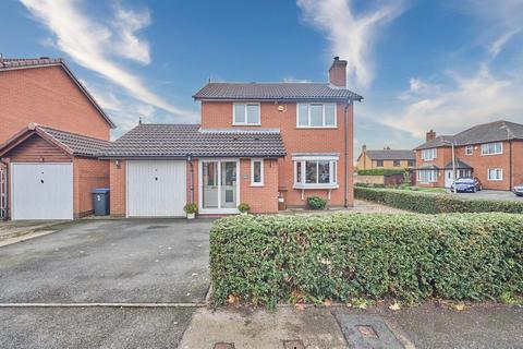 3 bedroom detached house for sale, Kinross Way, Hinckley