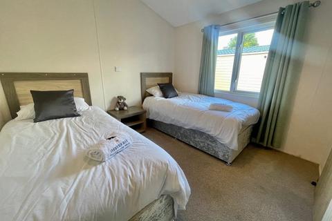 2 bedroom lodge for sale, Oyster Bay Coastal and Country Retreat