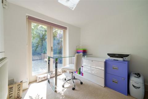 16 Mill Hill, Botley, Southampton, SO30 2GY