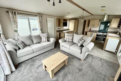 2 bedroom lodge for sale, Pentire Coastal Holiday Park