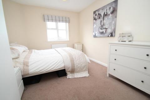 2 bedroom flat to rent, Falkland Rise, Moortown, Leeds, West Yorkshire, LS17