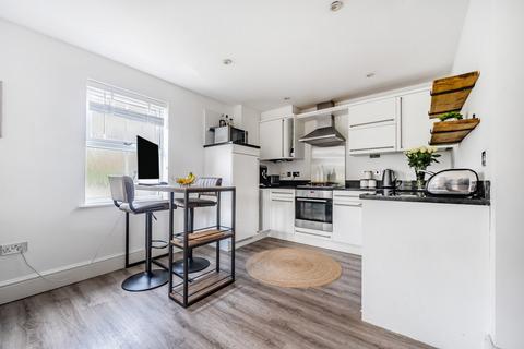 9 Barnhouse Close, Pulborough, RH20 2HT