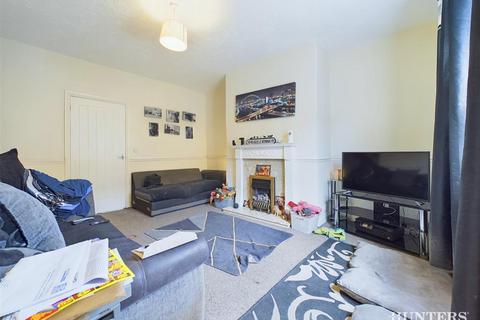 2 bedroom terraced house for sale, Henley Gardens, Consett