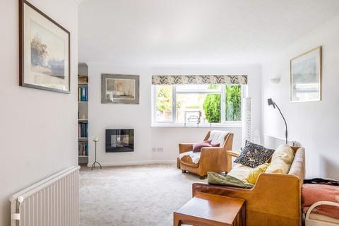 2 bedroom detached house for sale, The Wadeys, Billingshurst, West Sussex