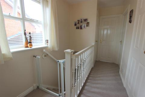 3 bedroom detached house to rent, Tayport Close, Darlington