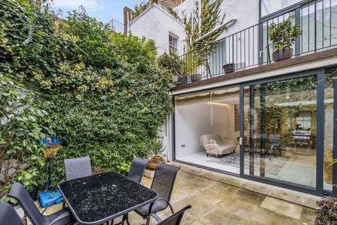 4 bedroom flat to rent, Oakfield Street, London, SW10