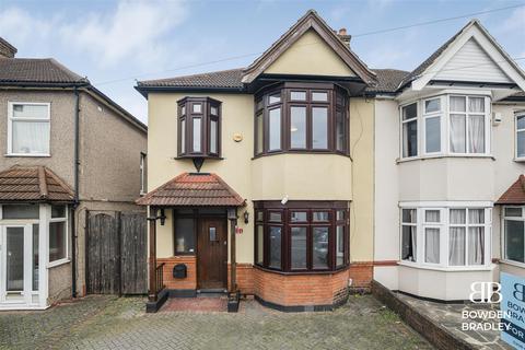 3 bedroom semi-detached house for sale, Beehive Lane, Redbridge