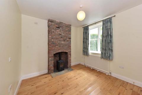 4 bedroom semi-detached house to rent, Holehouse Lane, Whiteley Green, Macclesfield, Cheshire, SK10 5SJ