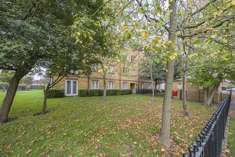 1 bedroom apartment for sale, Wood Lane, Isleworth