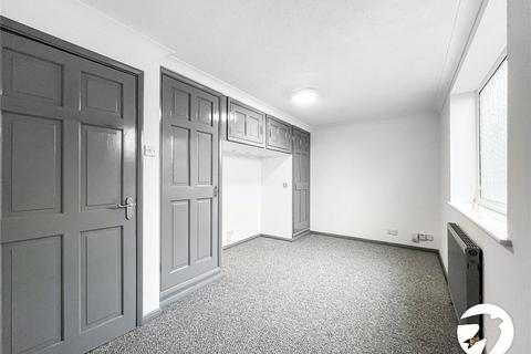 2a Cambridge Road, Rochester, ME2 3HW