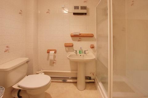 1 bedroom flat for sale, Pond Cottage Lane, West Wickham