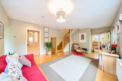 39 Harestone Hill, Caterham, CR3 6SG