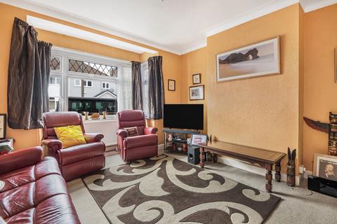 3 bedroom terraced house for sale, Victoria Avenue, Hounslow, TW3