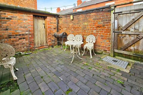 4 bedroom end of terrace house for sale, Leonard Street, Chester, Cheshire, CH1