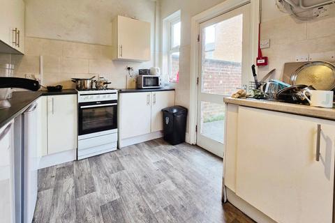 4 bedroom end of terrace house for sale, Leonard Street, Chester, Cheshire, CH1