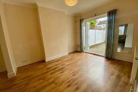 3 bedroom house for sale, Kitchener Road, Thornton Heath CR7