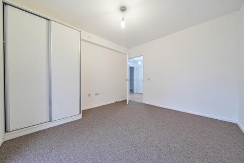 2 bedroom apartment to rent, Abbey Street Barking IG11