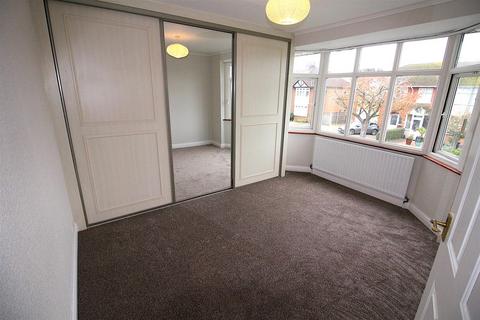 3 bedroom terraced house to rent, Vernon Avenue, Rugby