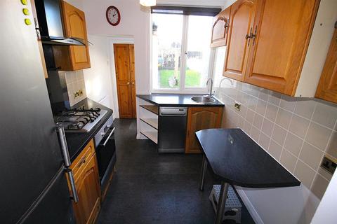 3 bedroom terraced house to rent, Vernon Avenue, Rugby