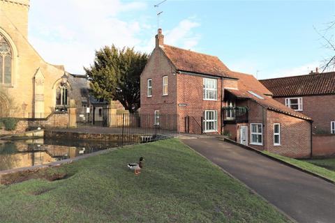 3 bedroom detached house for sale, The Green, Welton