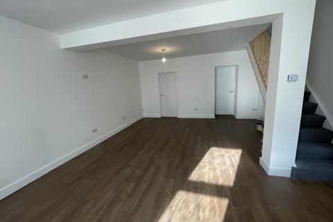 2 bedroom terraced house to rent, Fleet St, Swansea