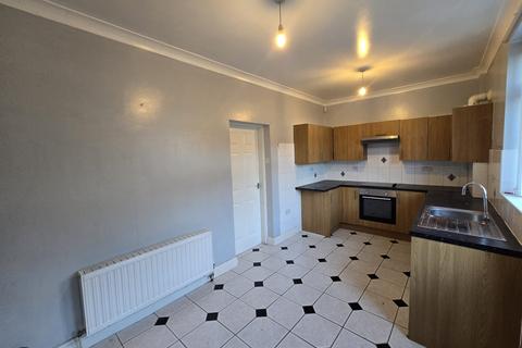 2 bedroom terraced house to rent, South View West, Rowlands Gill, NE39