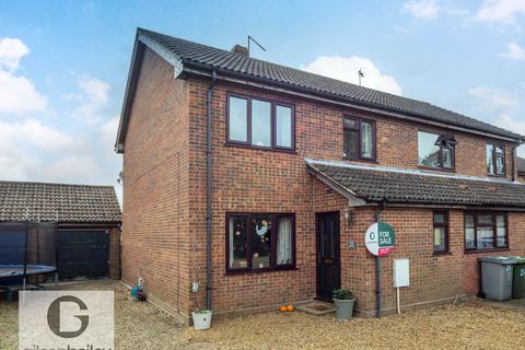 3 bedroom semi-detached house for sale, Farm Close, Norwich NR13