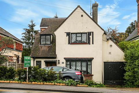 4 bedroom detached house for sale, London Road, Westerham TN16