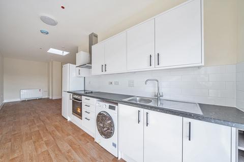 2 bedroom flat for sale, Mayfair Apartments, 131a Stoke Road, Gosport, Hampshire, PO12