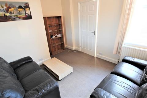 3 bedroom flat to rent, Doncaster Road, Newcastle upon Tyne NE2