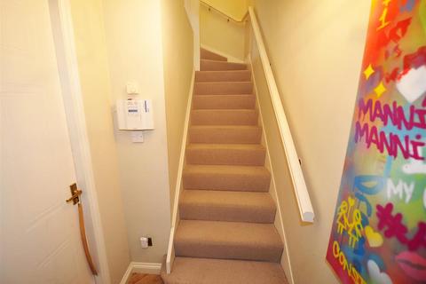 2 bedroom mews for sale, 17 Patting Close, Irlam M44 6TL