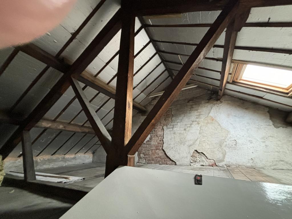 Loft room/potential bedroom 3