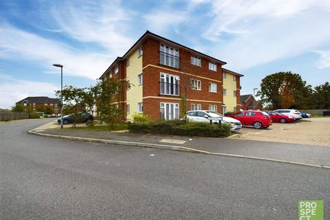 2 bedroom apartment for sale, Henlow Place, Farnborough, Hampshire, GU14