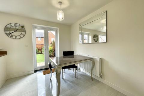 3 bedroom mews for sale, Beaminster Avenue, Preston PR4